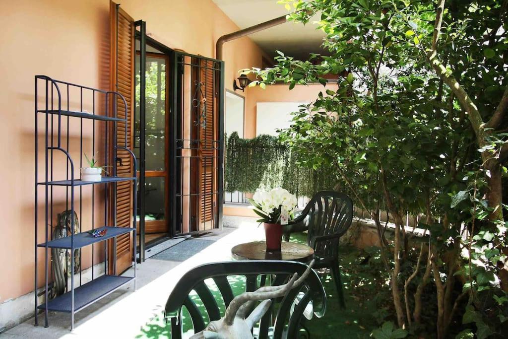 Appartamento Con Giardino Vicino A San Siro ミラノ エクステリア 写真